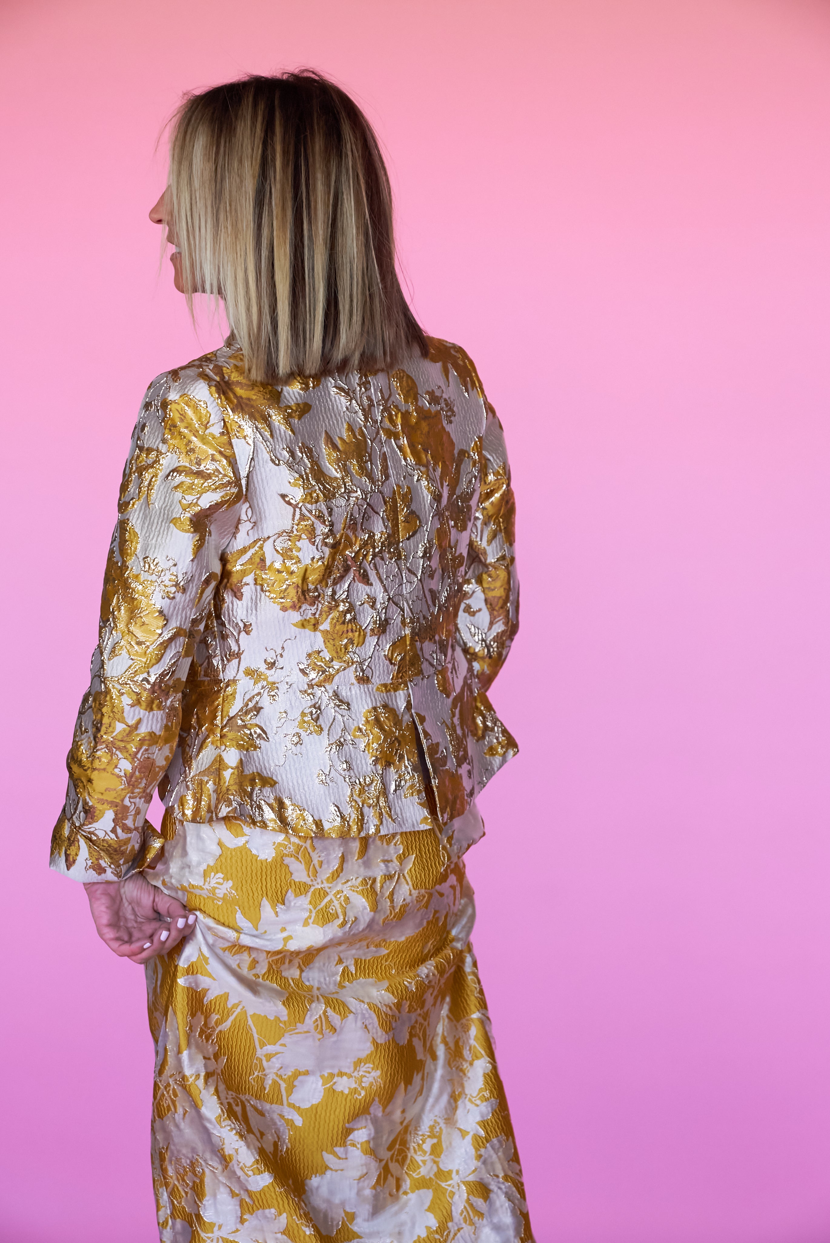 TORERITA AMARILLO BACKWARDS